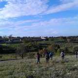 I membri dell'associazione sono intervenuti innanzitutto sull'itinerario �numero 3�. Si tratta di un tracciato di sette chilometri che si snoda ad ovest di Quasano, frazione rurale di Toritto, lambendo il piccolo Bosco di Bitonto. Lungo il cammino � possibile ammirare un tipico recinto in pietra ideato anticamente per il ricovero delle pecore: � lo jazzo di "Pietre tagliate"